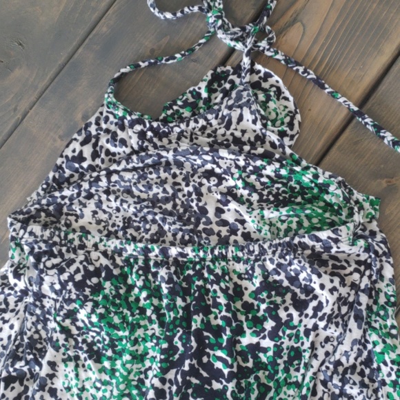 Banana Republic M halter blouse - Picture 2 of 3